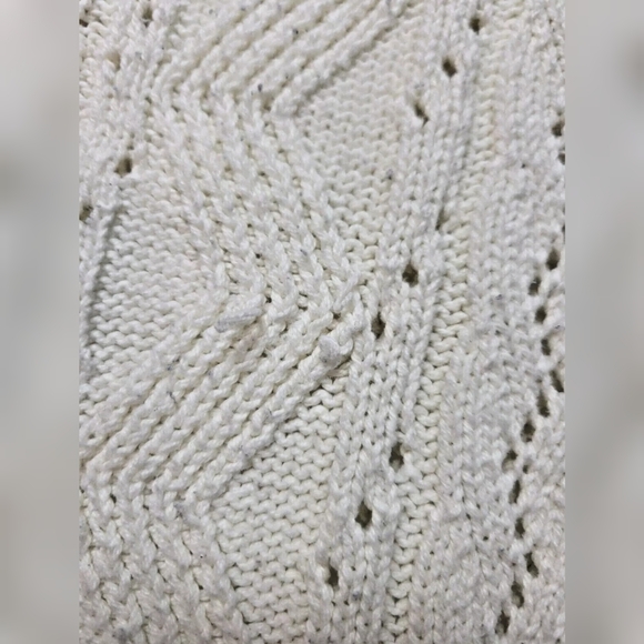 Izod cable knit sweater SEE DESCRIPTION - Picture 6 of 11